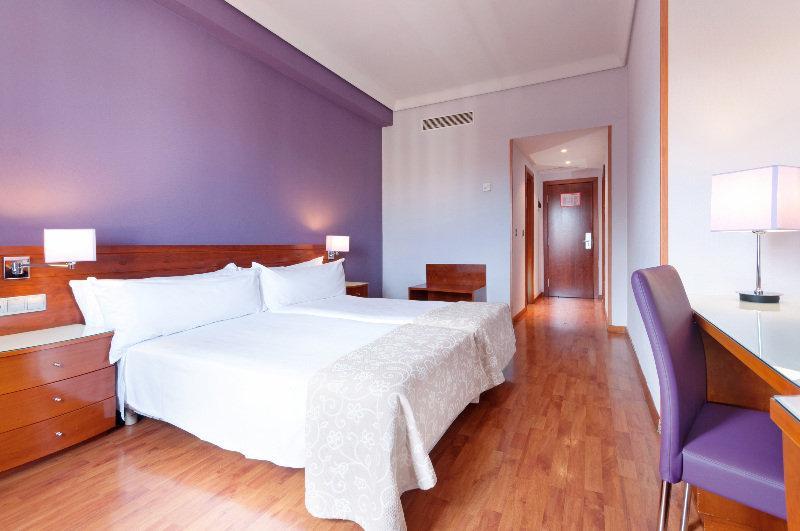 Hotel Madrid Centro, Affiliated By Melia Экстерьер фото
