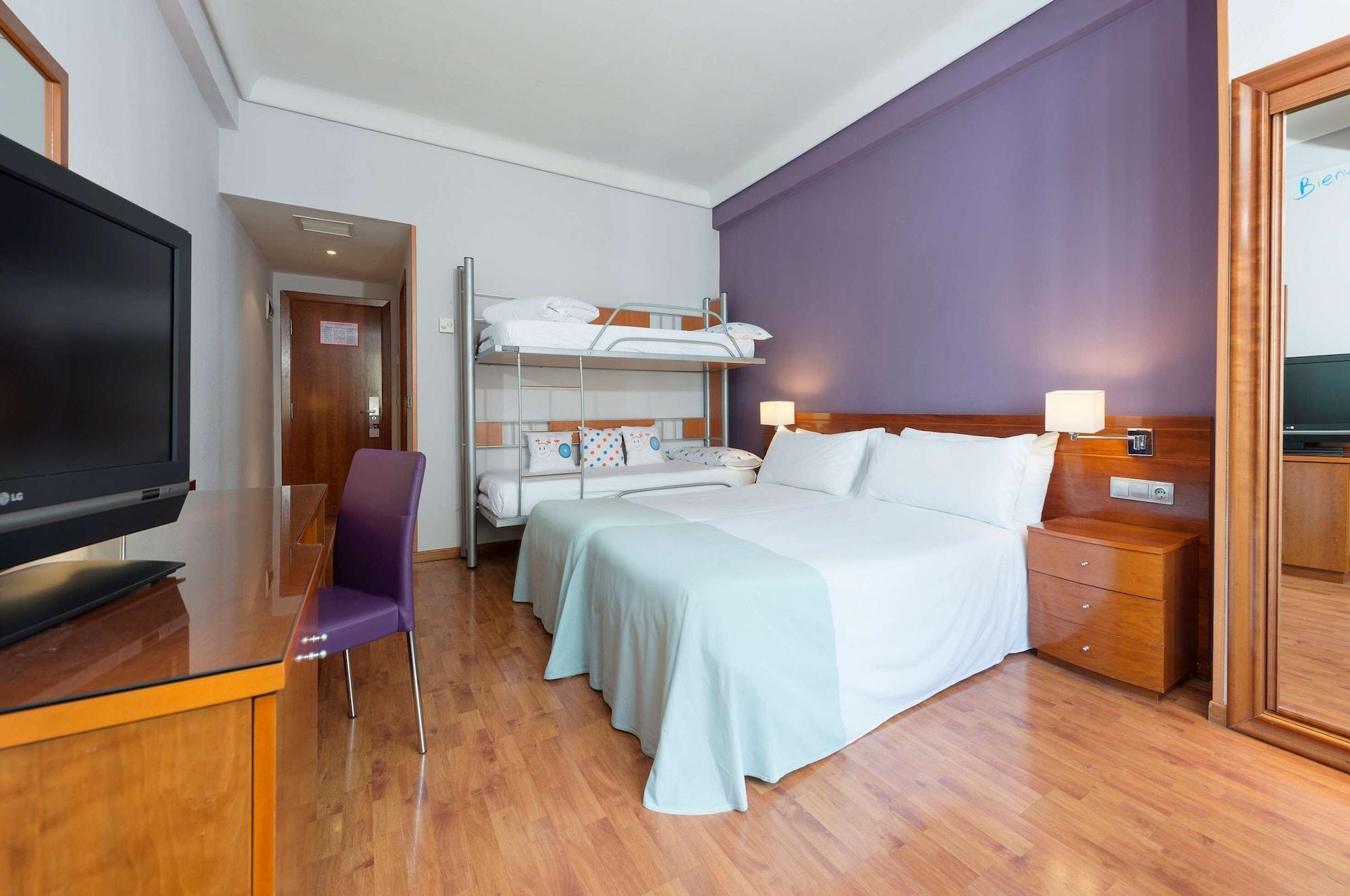 Hotel Madrid Centro, Affiliated By Melia Экстерьер фото