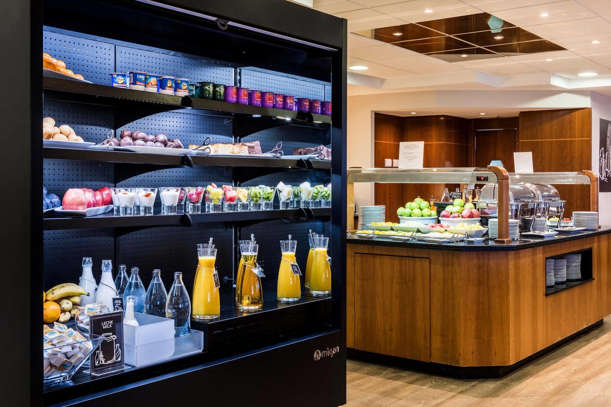 Hotel Madrid Centro, Affiliated By Melia Экстерьер фото