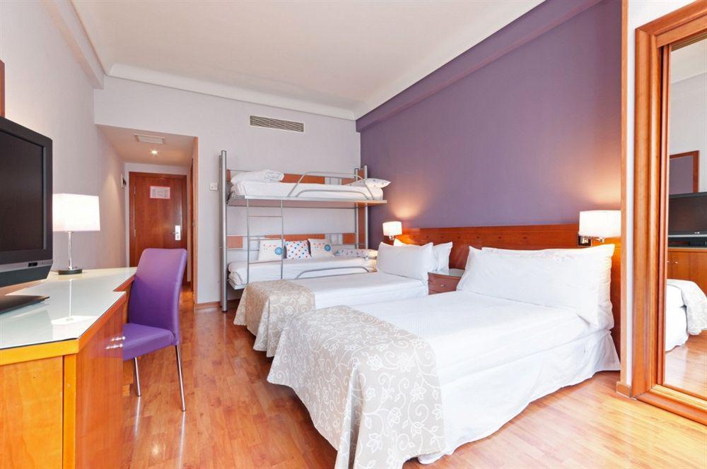 Hotel Madrid Centro, Affiliated By Melia Экстерьер фото